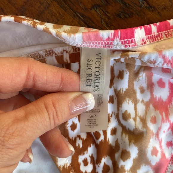 VS Bikini - Picture 2 of 5